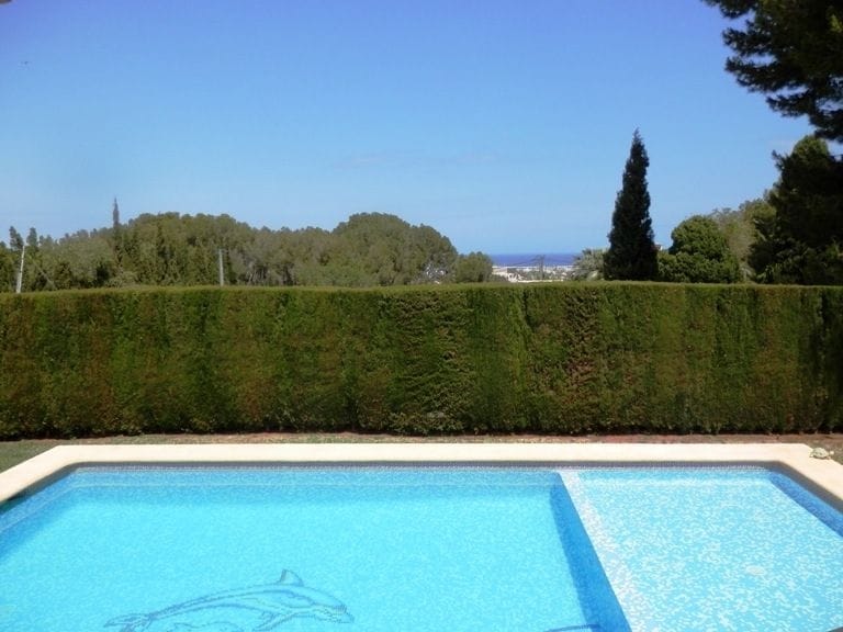 Belle villa à Denia avec vue sur la mer et le Montgó