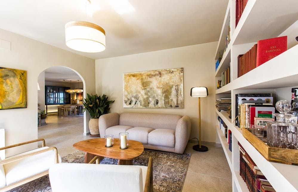 Villa zum Verkauf mit 4 Schlafzimmern und Pool in Denia, Alicante