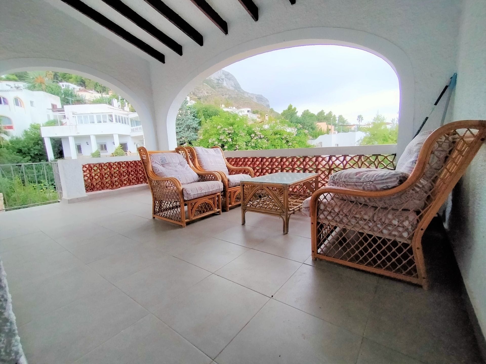 Chalet con vistas al mar en Denia