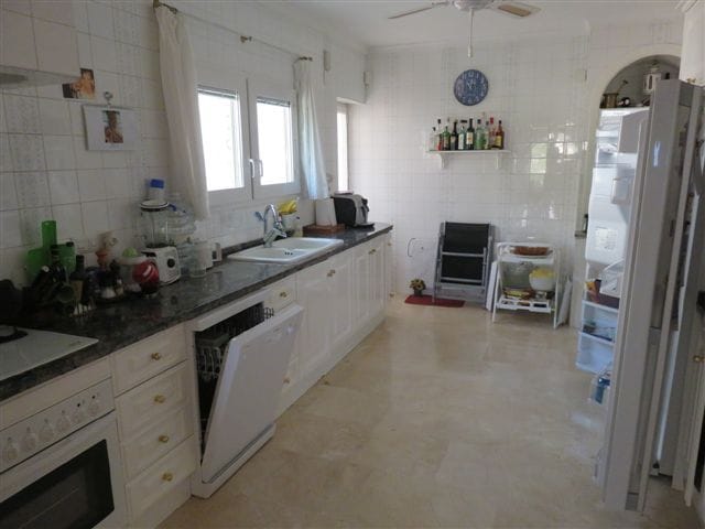 CHALET EN BENISSA 1ª LINEA