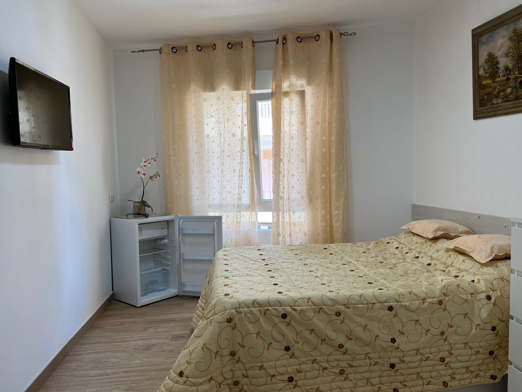 Hostal con licencia turística en venta en el centro de Denia