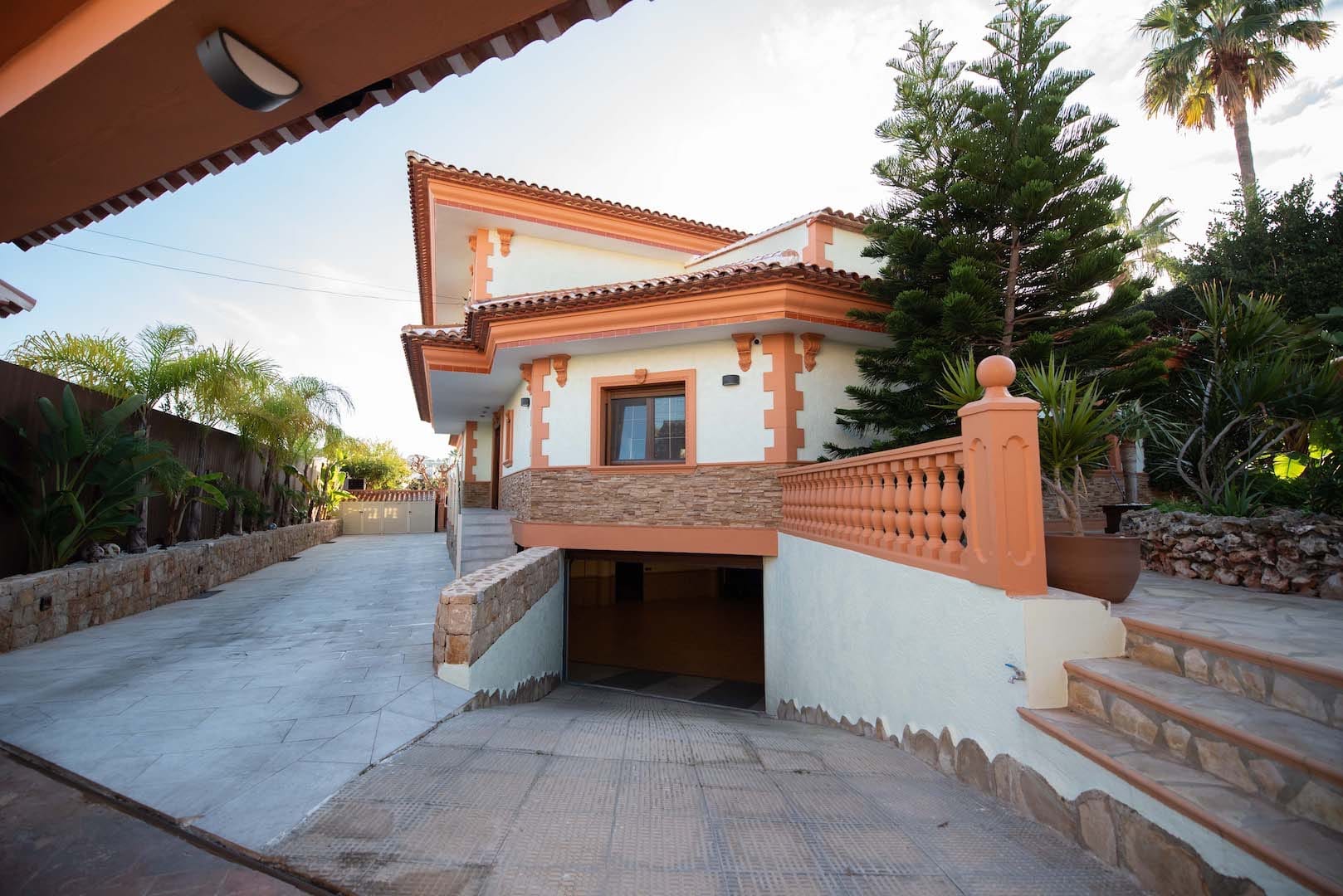 Venta. Chalet/Villa en Calpe