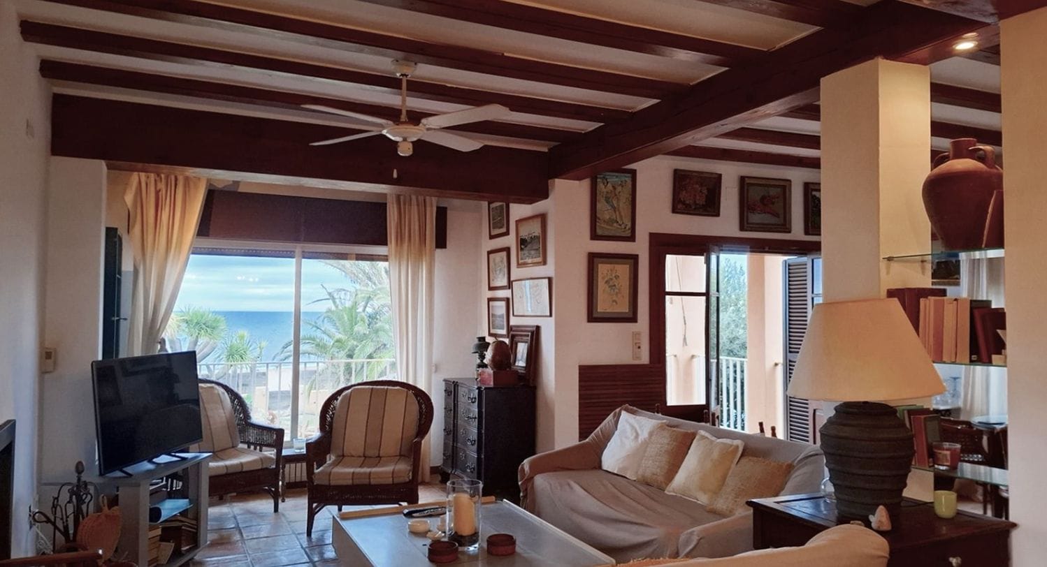 Exklusive Villa direkt am Strand in Las Marinas, Dénia