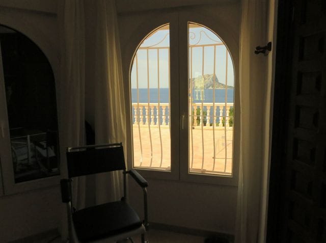 CHALET EN BENISSA 1ª LINEA