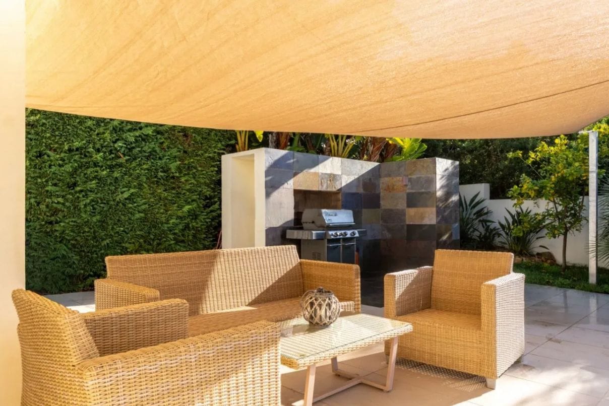 Sea view villa in Moraira with 4 bedrooms