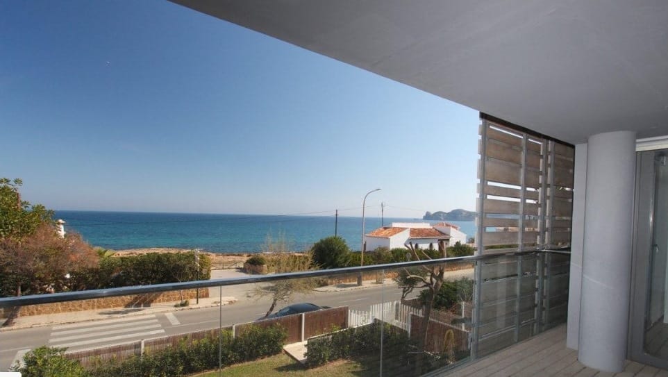 CBHA8228 - Apartamento en primera línea de mar en Jávea
