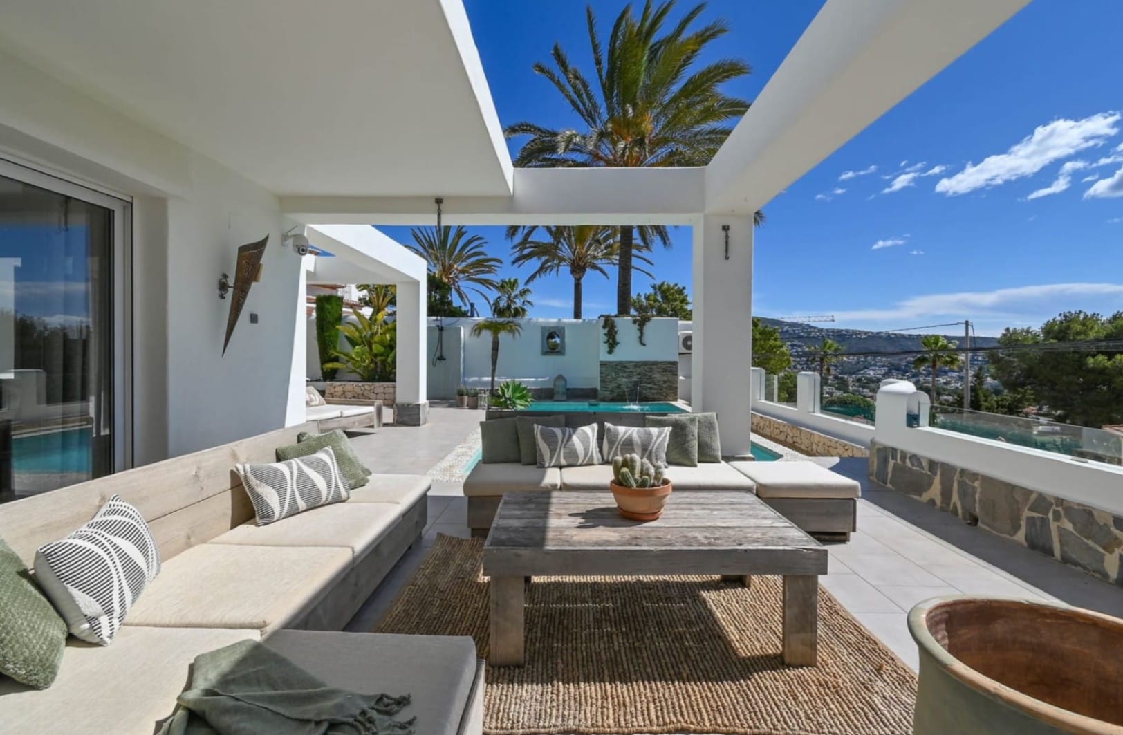 Villa de lujo con vistas panorámicas al mar en una de las zonas más exclusivas de Moraira