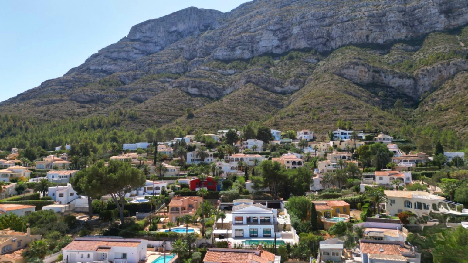 Villa mit 4 Schlafzimmern in Denia, Montgó