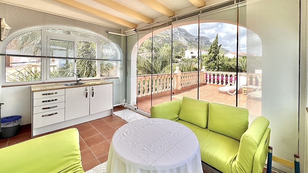 Villa met privé zwembad en uitzicht in Santa Lucia gebied van Denia