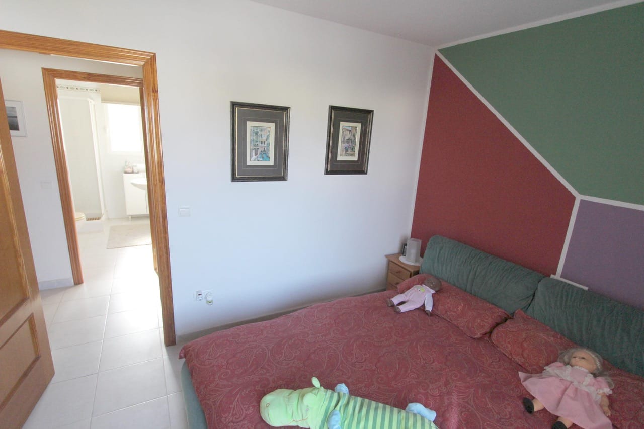 VILLA SPACIEUSE ET SPACIEUSE À CALPE