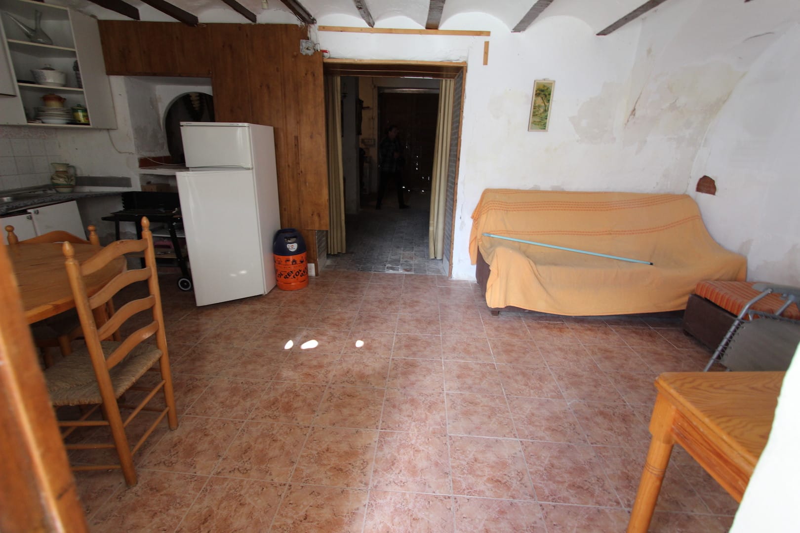 CASA DE PUEBLO EN EL CASCO ANTIGUO