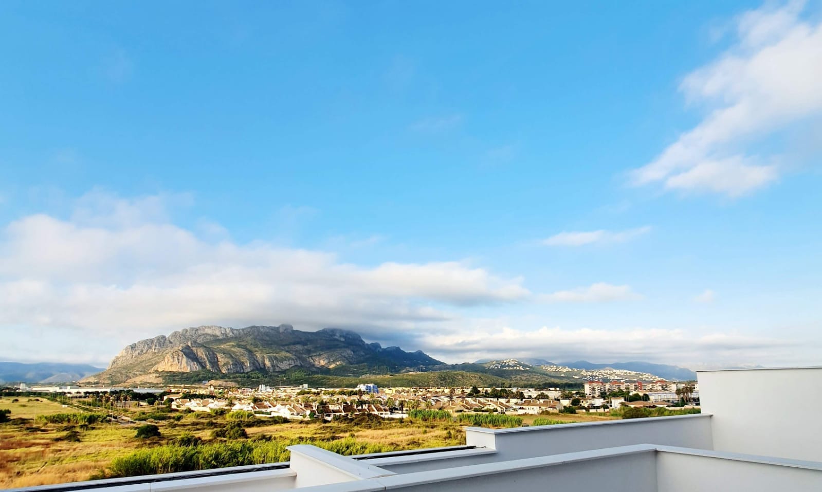 Luxus-Penthouse direkt am Strand in Denia