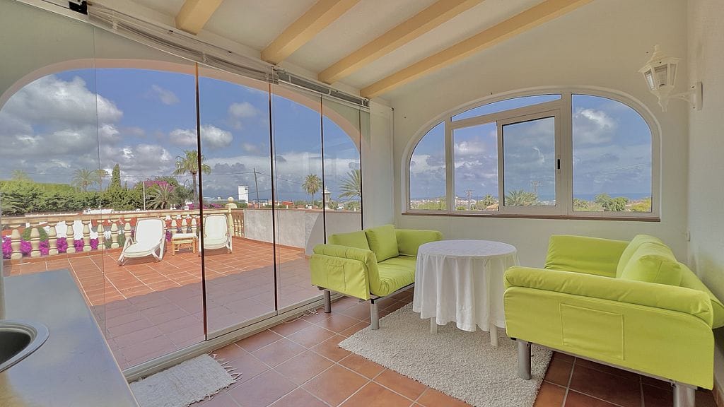 Villa met privé zwembad en uitzicht in Santa Lucia gebied van Denia