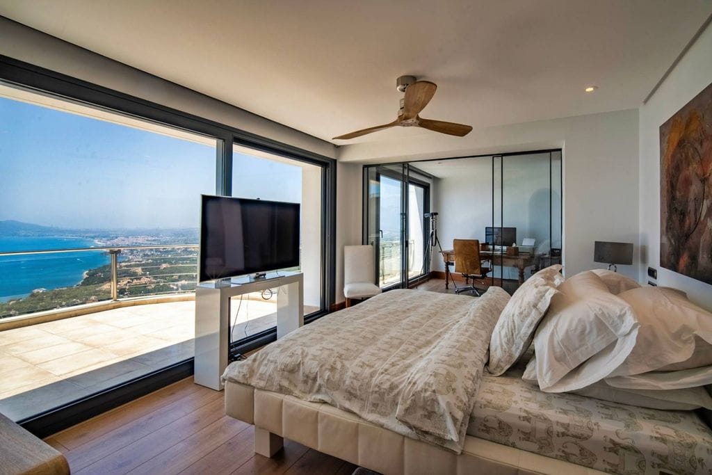 Villa de Lujo en Altea Hills con Vistas Panorámicas al Mar