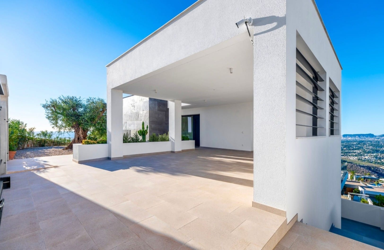 Luxe villa in Moraira met panoramisch uitzicht op zee