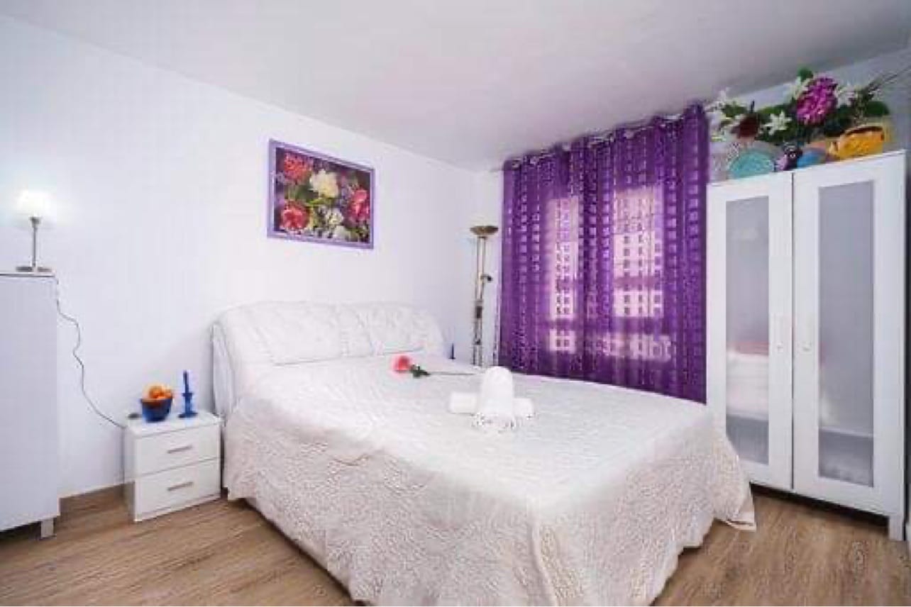Hostal con licencia turística en venta en el centro de Denia