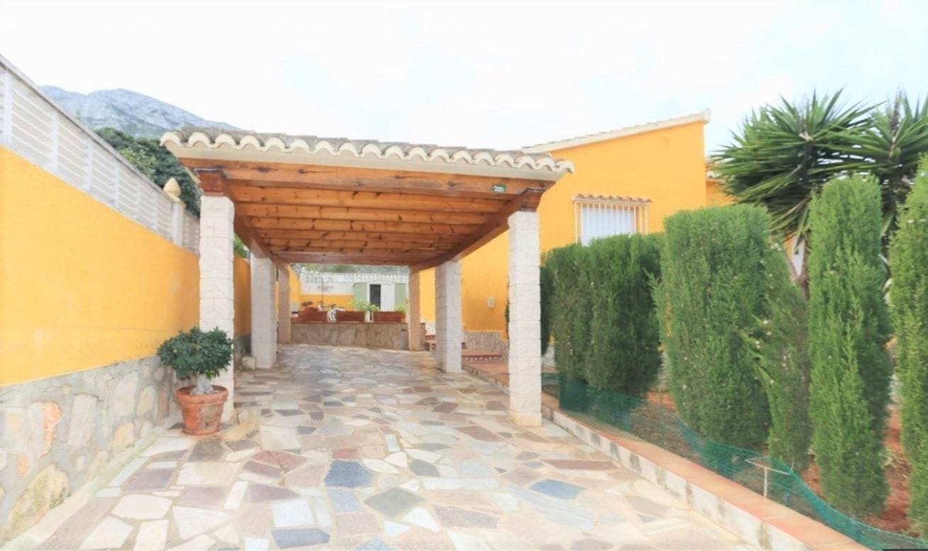 Chalet en Dénia en venta