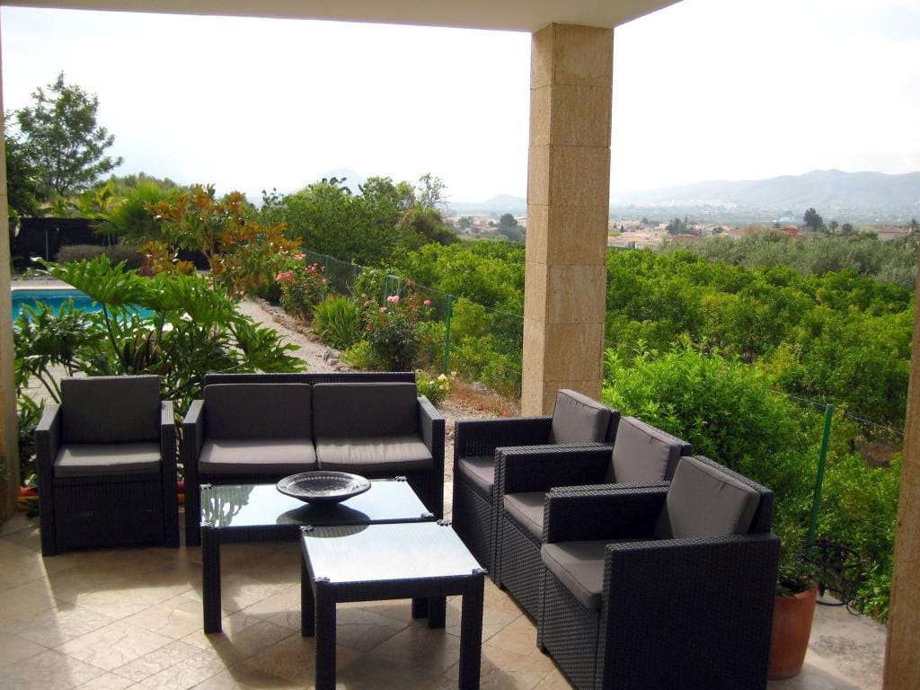 CHALET EN VENTA EN BENIARBEIG