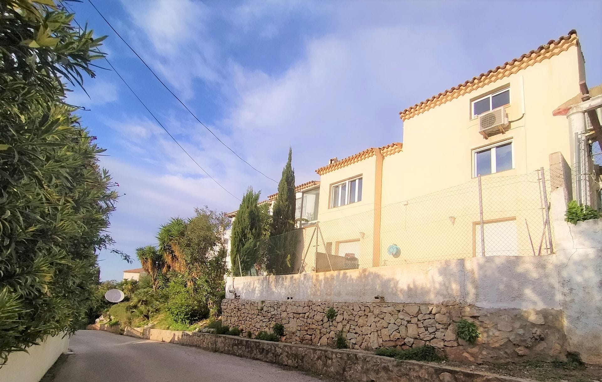cldx5027 - Chalet semi adosado en Denia