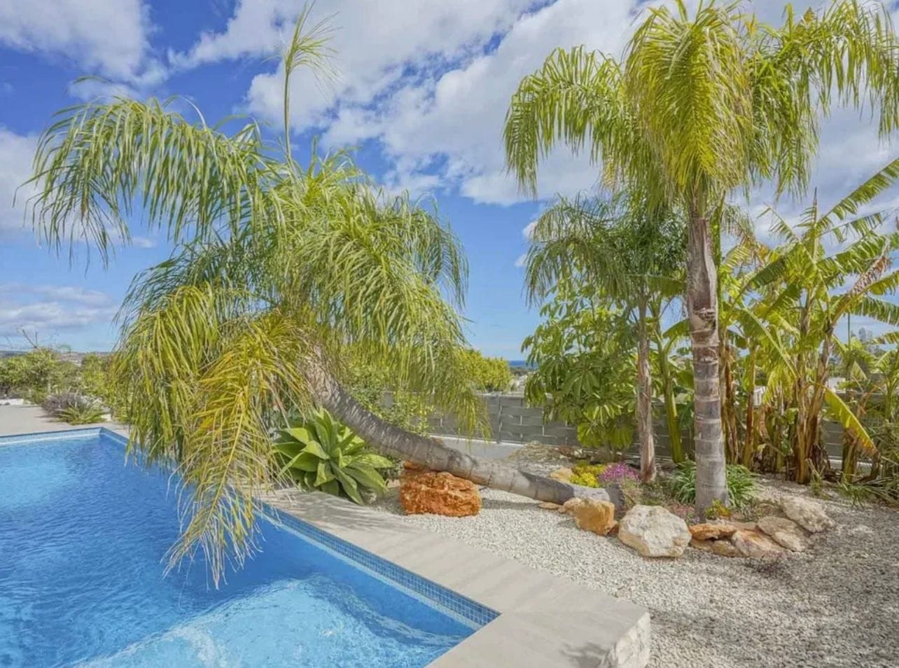 Lujosa Villa con Vistas al Mar en Pinosol, Jávea