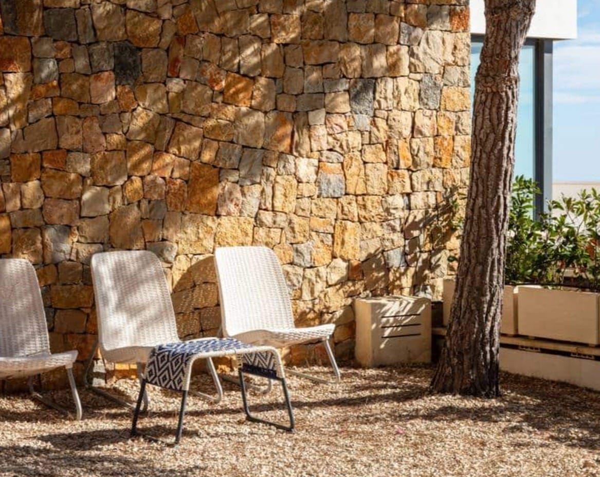 Villa de lujo con vistas panorámicas al mar en Moraira – diseño moderno, piscina climatizada