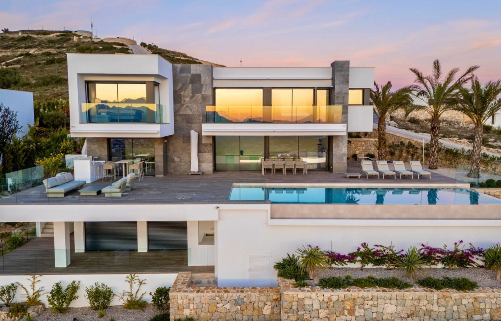 Luxe villa in Moraira met panoramisch uitzicht op zee