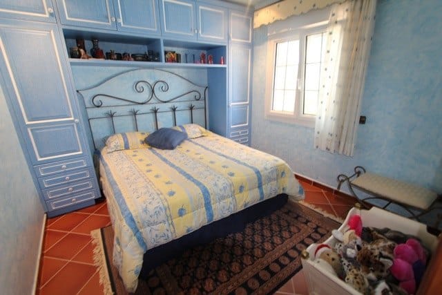 VILLA DANS UN EXCELLENT EMPLACEMENT