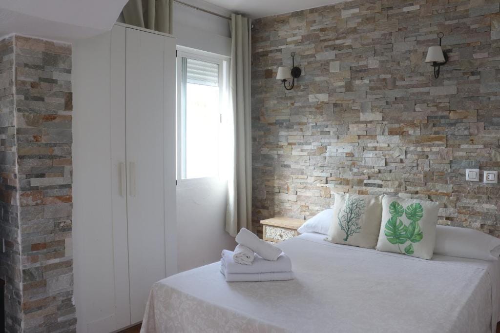 HOSTAL EN VENTA EN CALPE