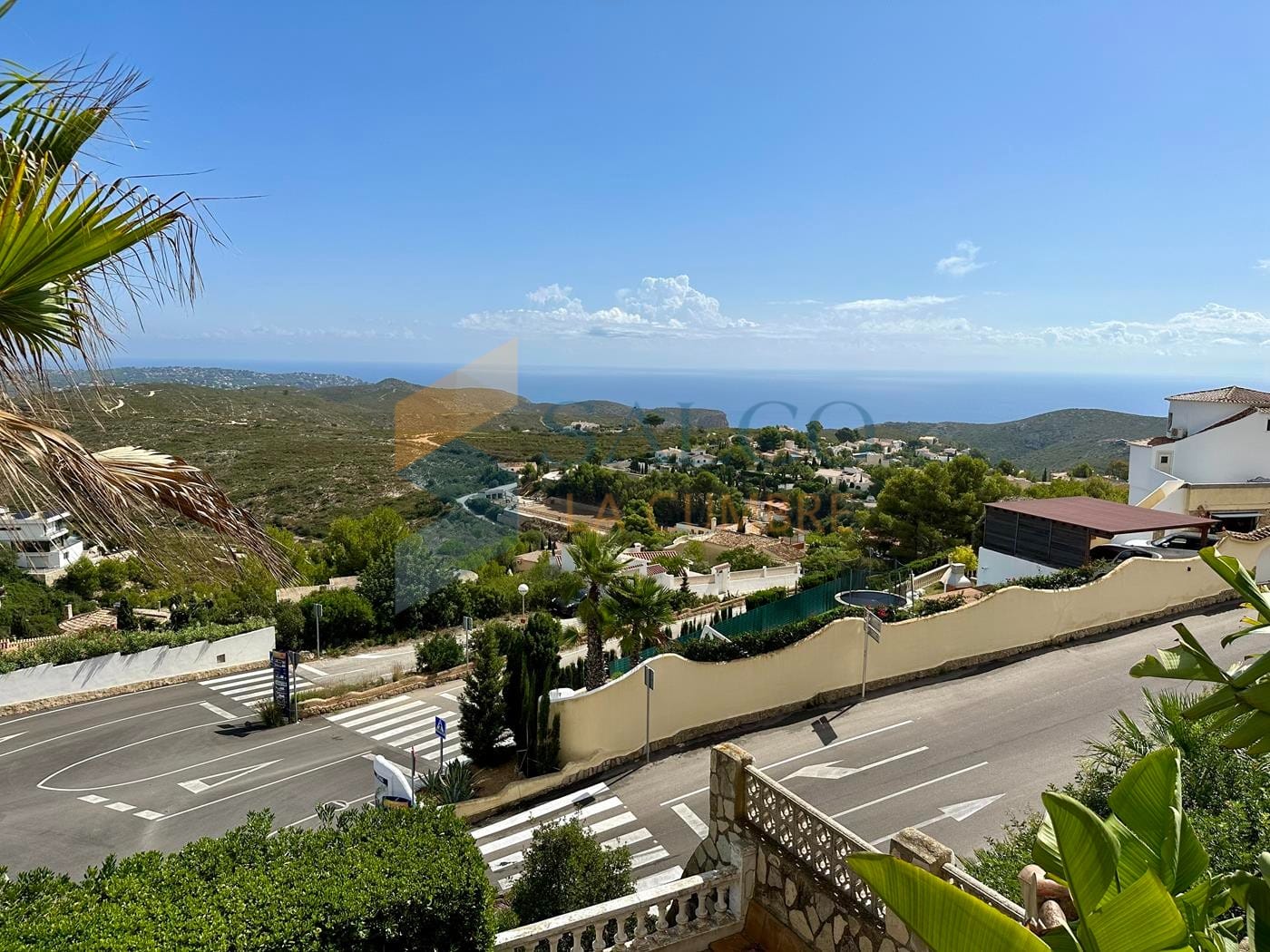 Villa met zwembad, tuin en uitzicht op zee in Cumbre del Sol