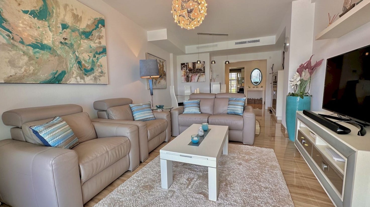 Apartamento en primera línea de la Playa del Arenal en Jávea