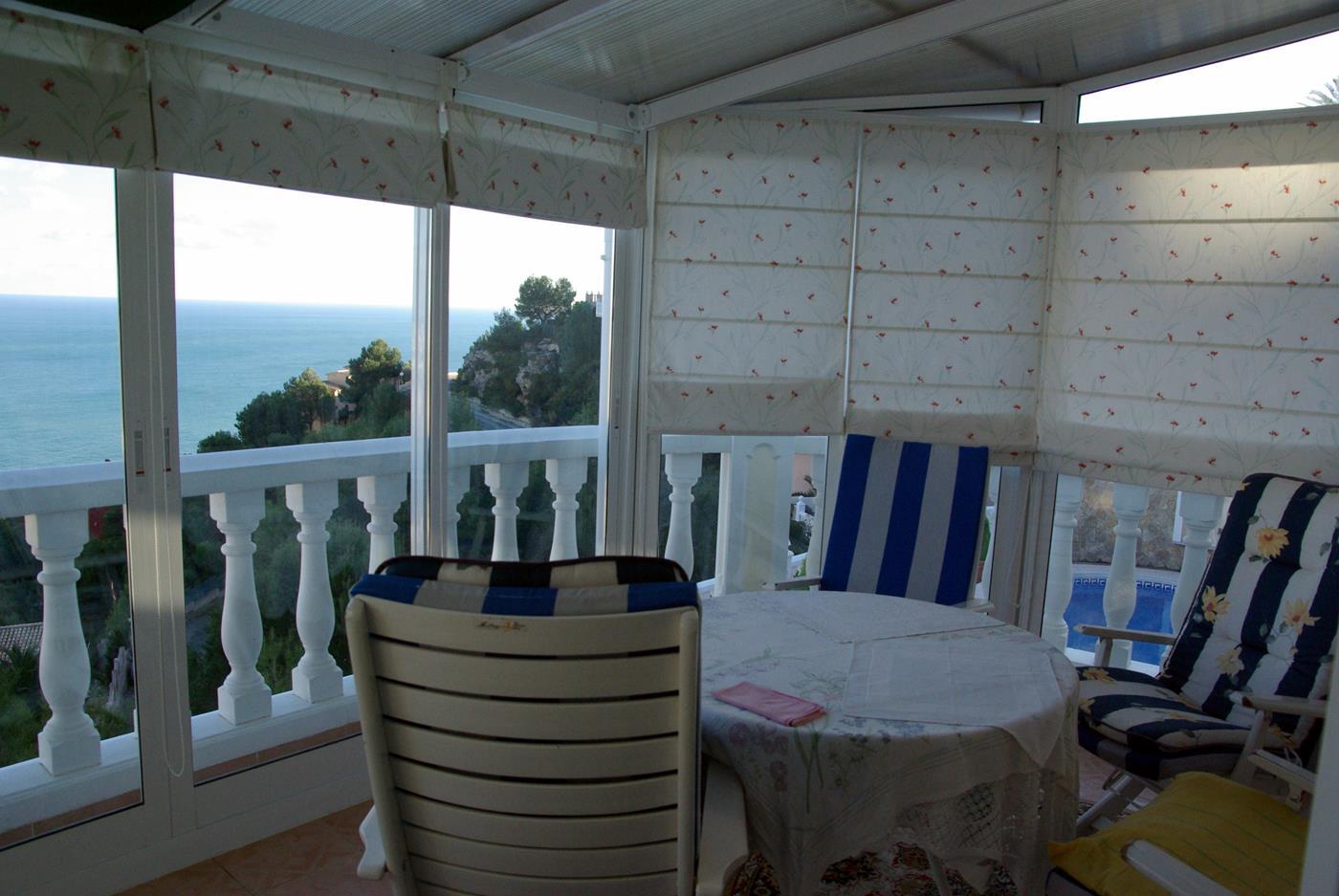 Villa con vistas al mar y cocina de verano en Cumbre del Sol