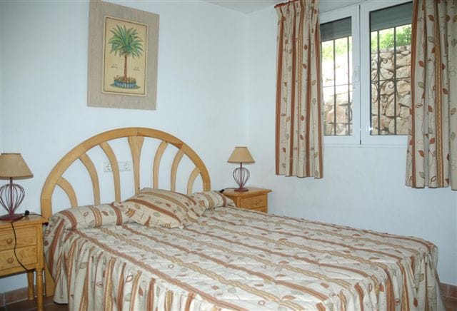 VILLA EN CALPE CON VISTAS ABIERTAS