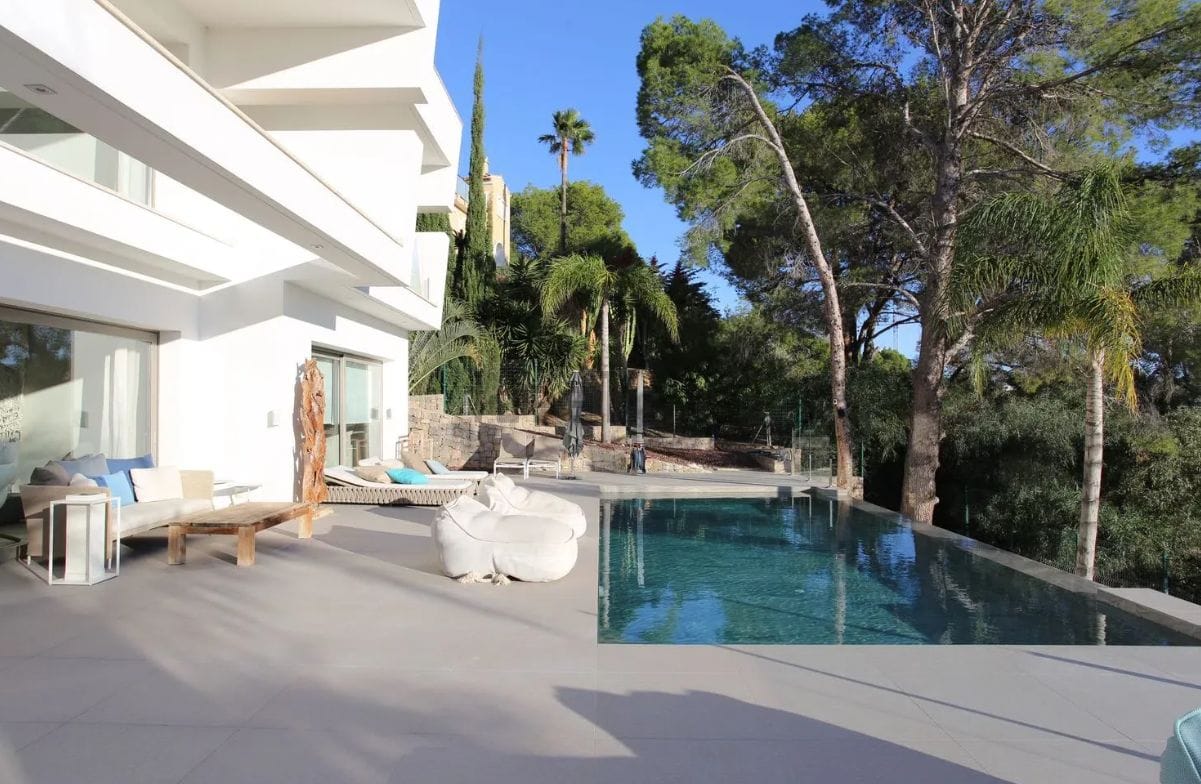 Villa en venta de 5 habitaciones con piscina en Altea