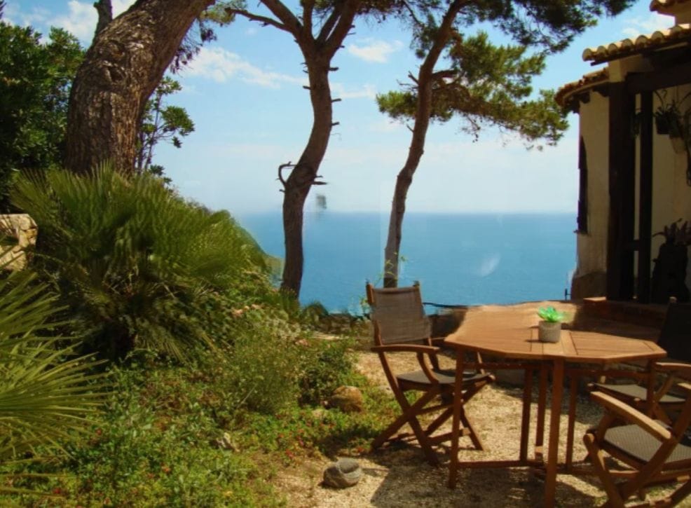 Villa de 3 dormitorios con impresionantes vistas al mar en Javea