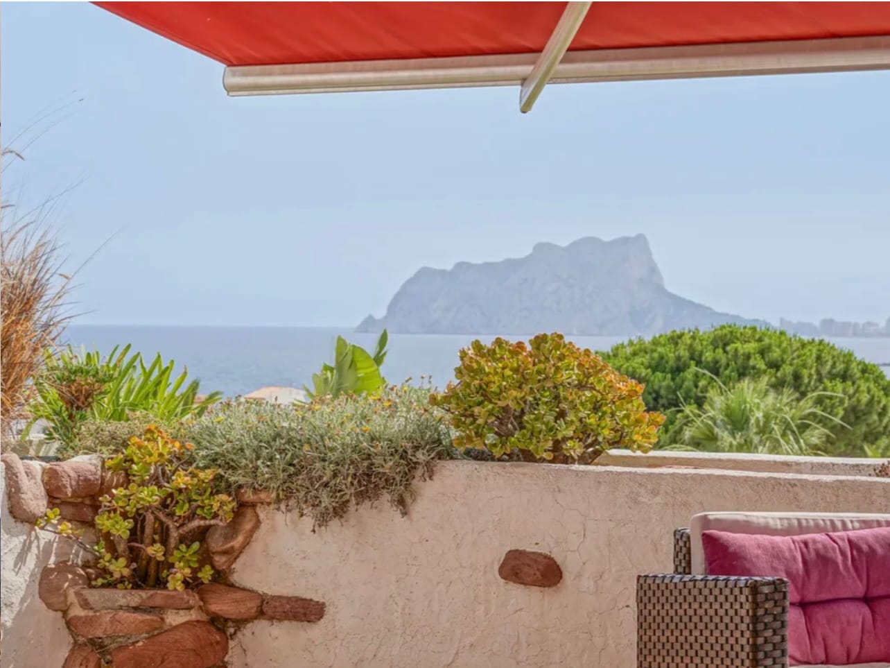Villa in Moraira with Sea Views and walking distance to the beach