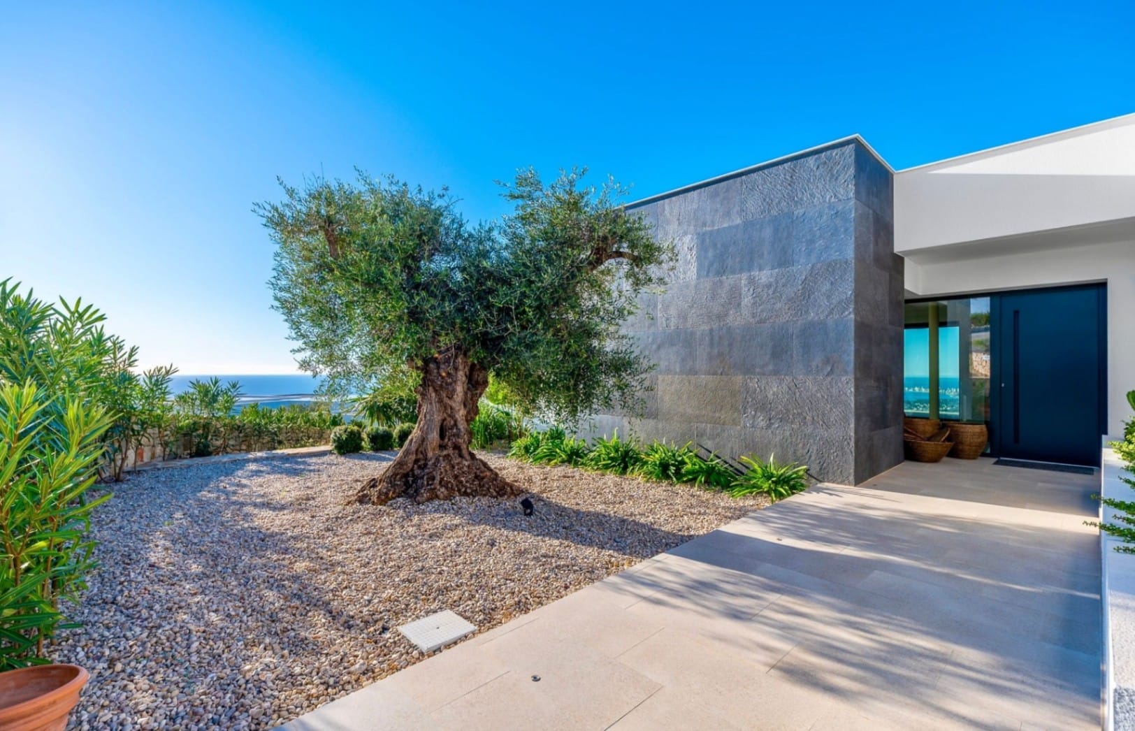 Luxe villa in Moraira met panoramisch uitzicht op zee
