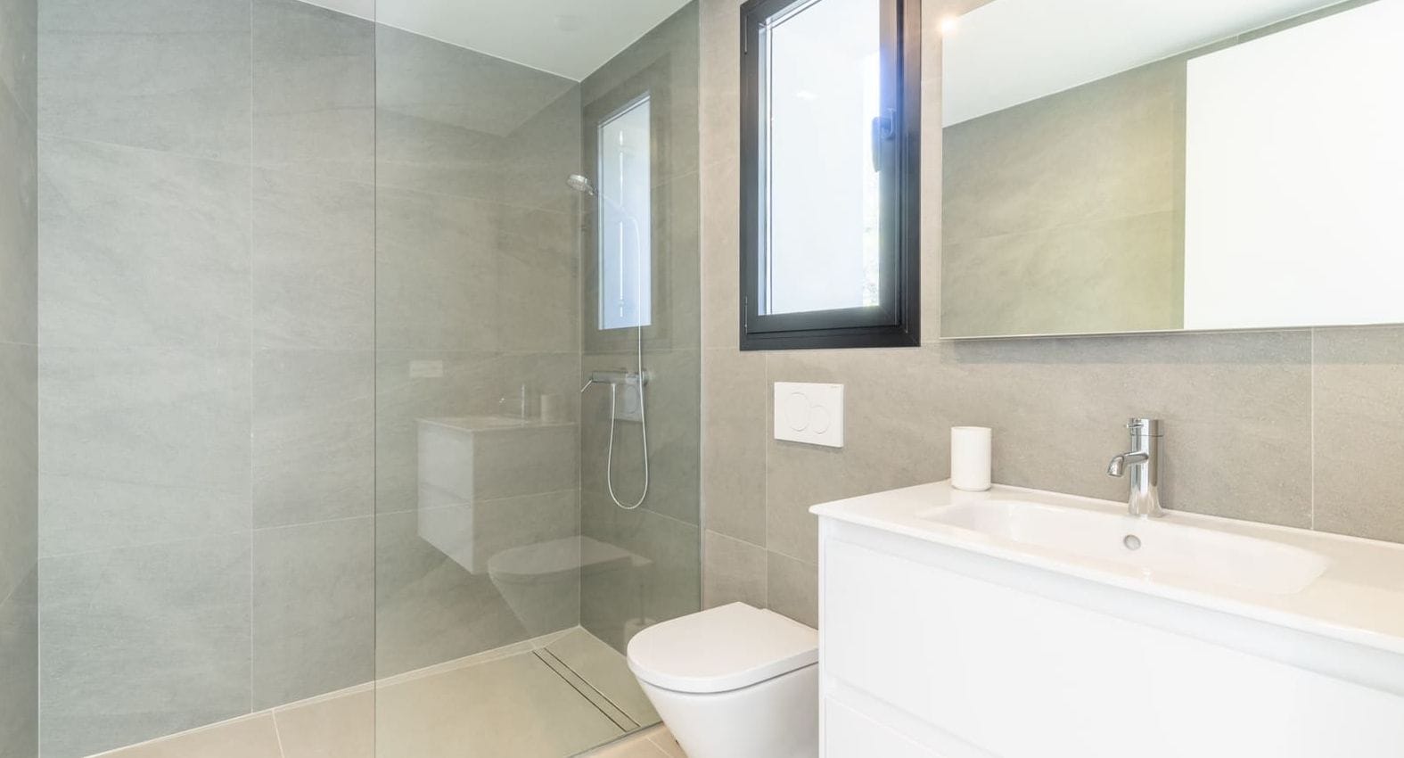 Villa de lujo de obra nueva en Jávea – Parcela sur de 1.032 m², piscina climatizada y alta eficiencia energética