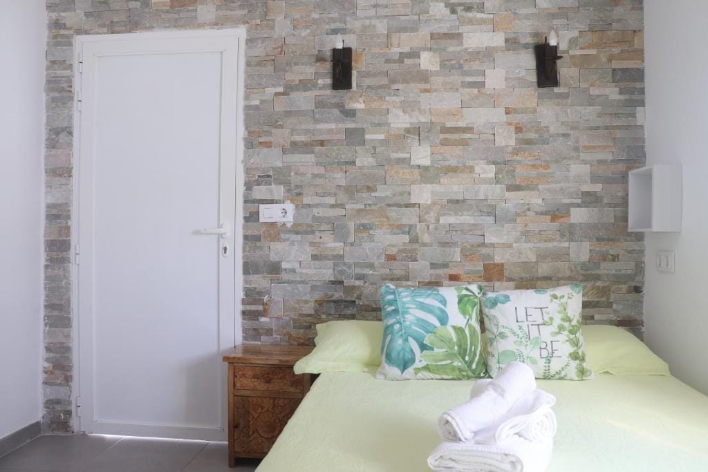 HOSTAL EN VENTA EN CALPE