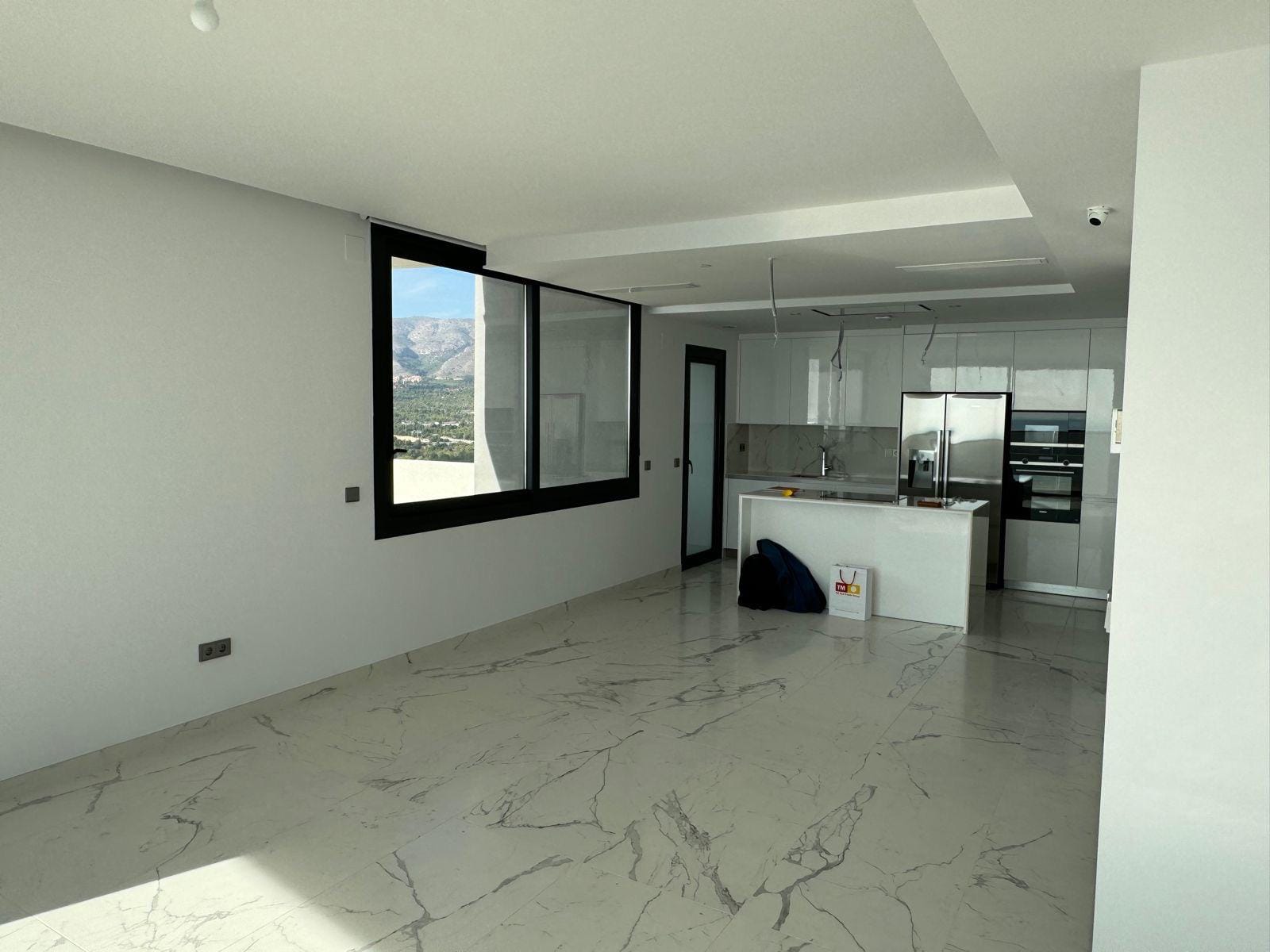 Nowoczesny penthouse z panoramicznym widokiem w Benidormie