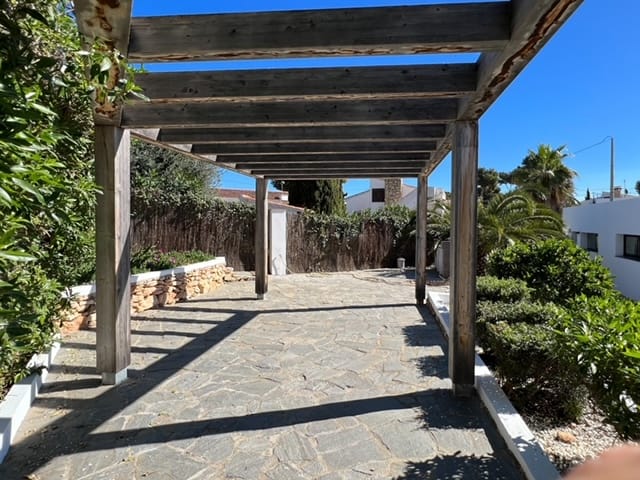 VILLA MODERNE EXCLUSIVE À VENDRE À MORAIRA