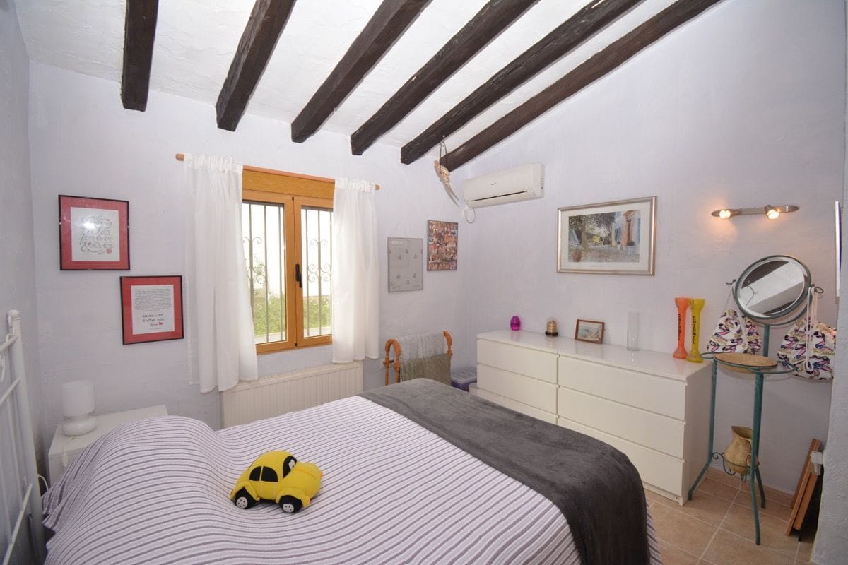 Villa en venta en Denia