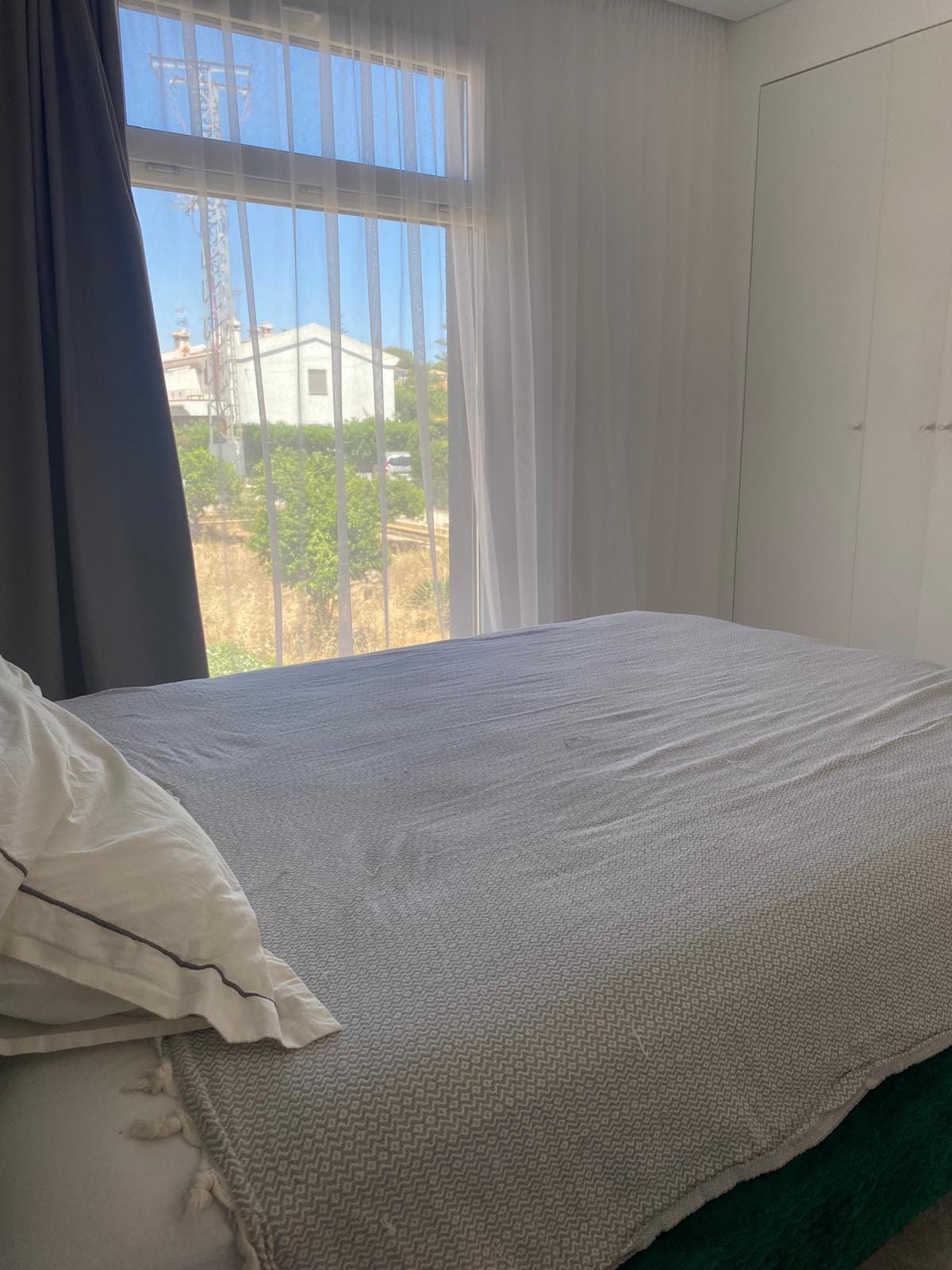 Villa moderne de 4 chambres à Dénia, à distance de marche de la plage.