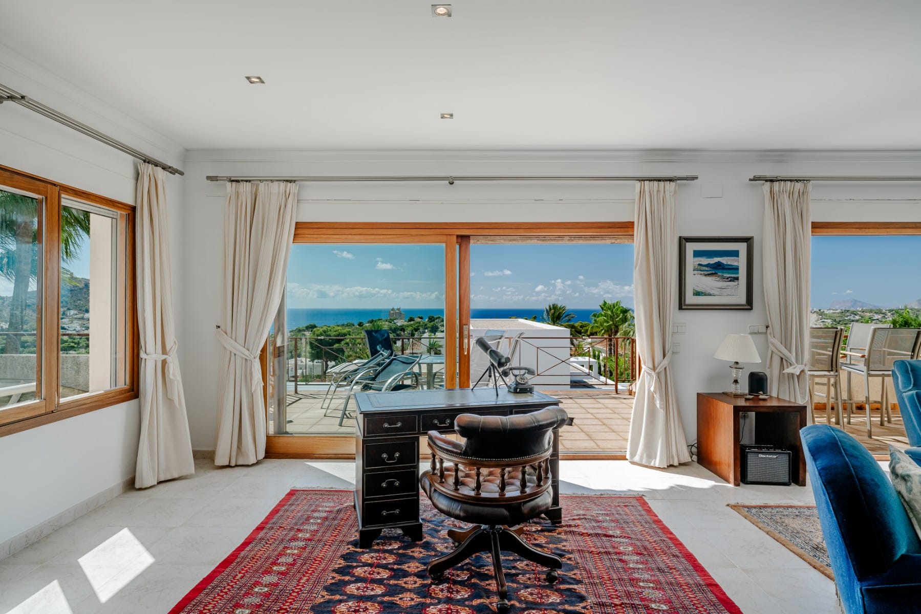 Venta. Chalet/Villa en Moraira