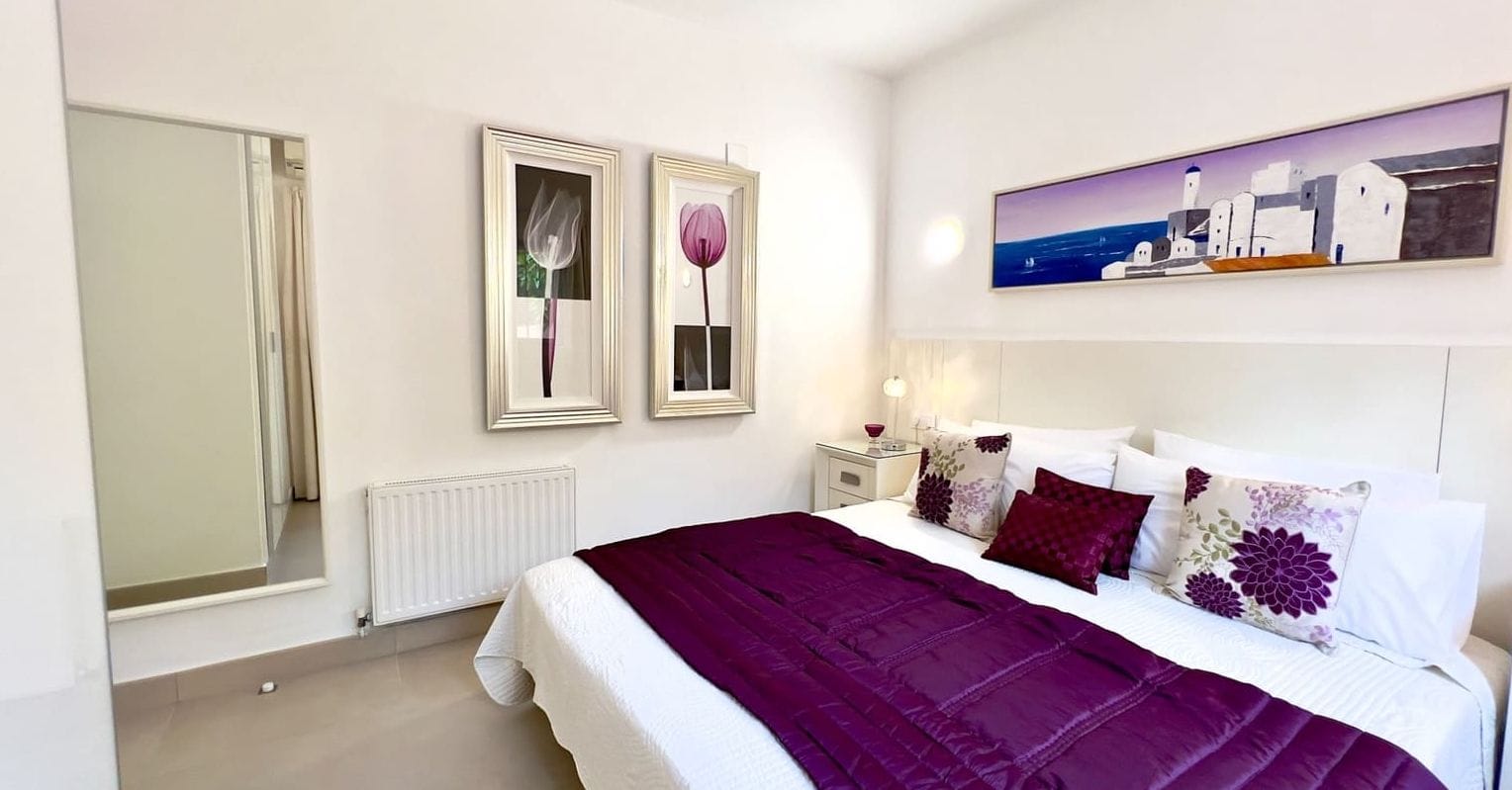 Villa de 5 dormitorios y piscina en Teulada, Alicante