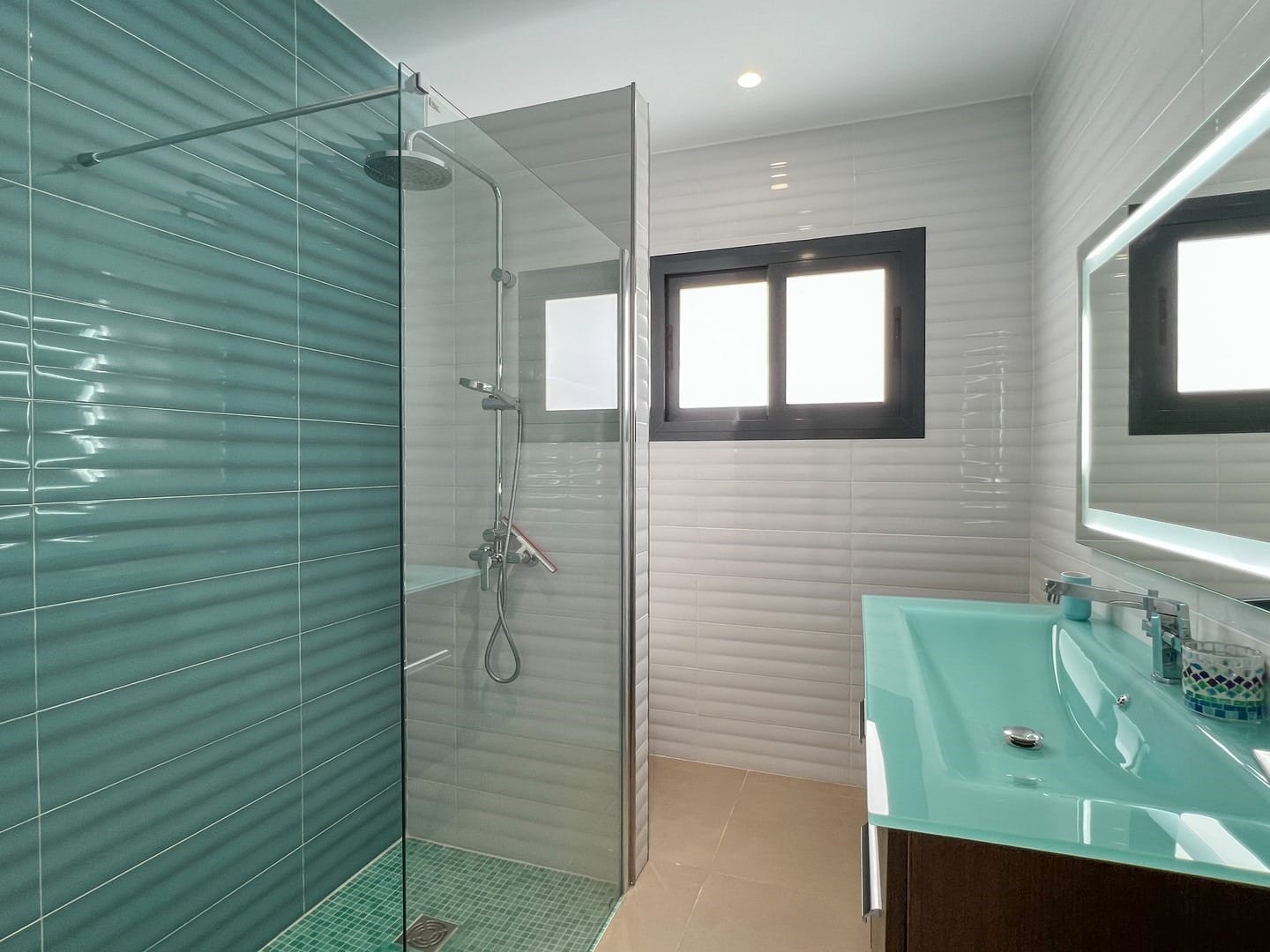 VILLA MODERNE EXCLUSIVE À VENDRE À MORAIRA