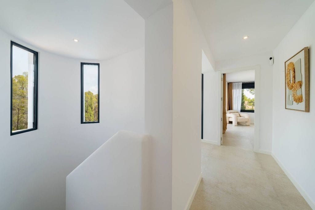 Exclusiva villa de estilo ibicenco en Altea con vistas al mar y piscina privada