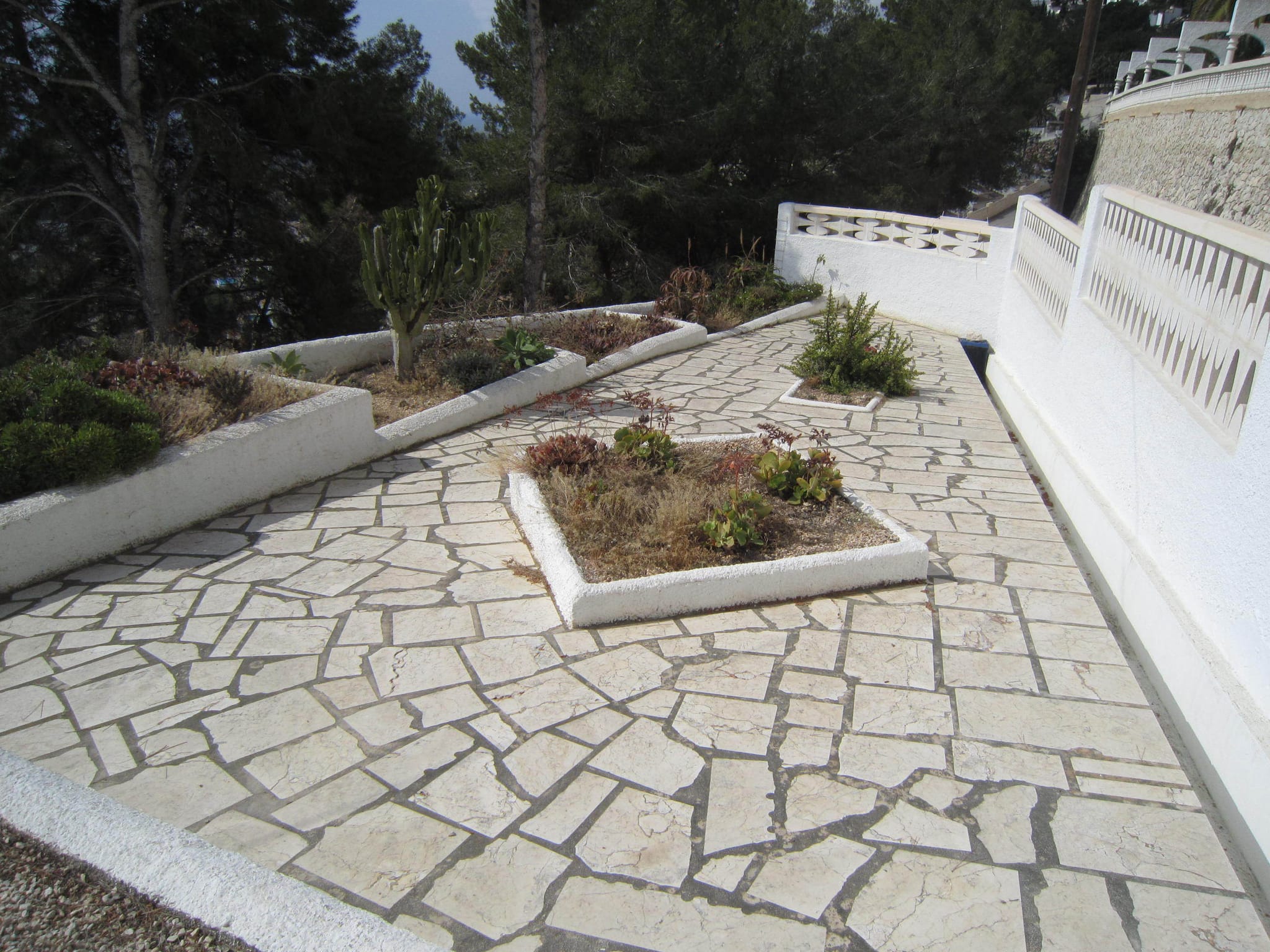 VILLA À MORAIRA AVEC DES VUES SPECTACULAIRES