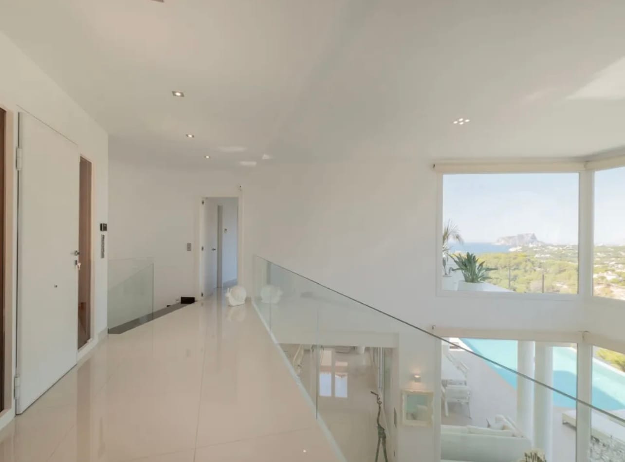 Villa de luxe exclusive avec vue panoramique à Moraira