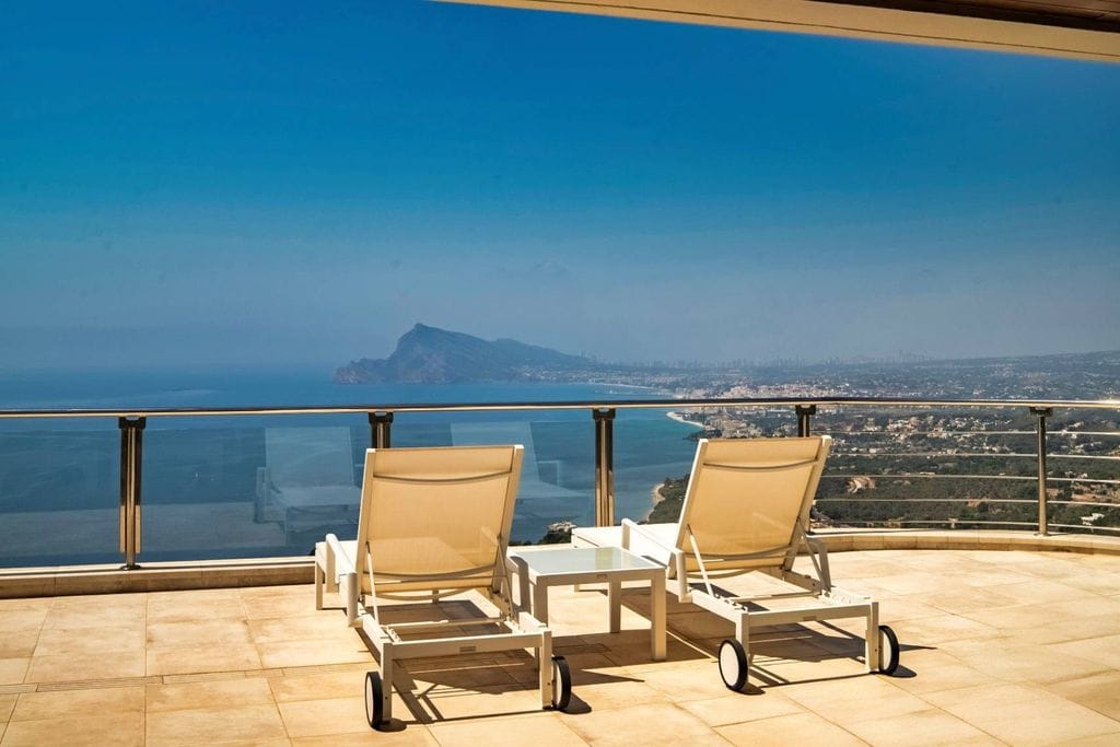 Villa de Lujo en Altea Hills con Vistas Panorámicas al Mar