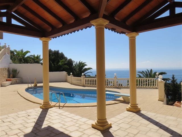 CHALET EN BENISSA 1ª LINEA